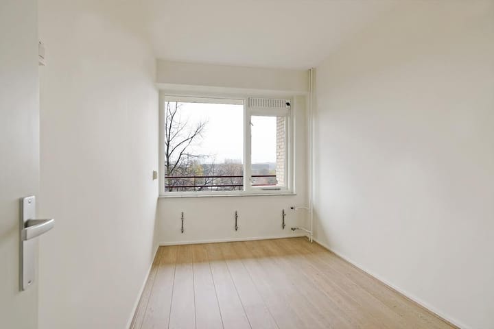 Photo 13 of Arthur van Schendelplein 173