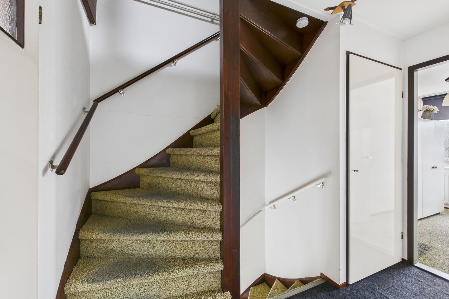 Foto 29 van Drostlaan 8-B