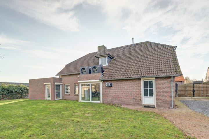 Foto 91 van Veldsehuizen 11-A