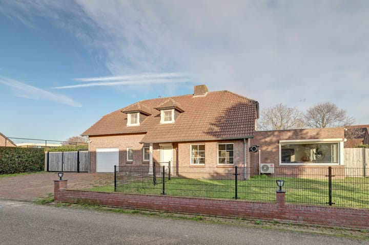 Foto 100 van Veldsehuizen 11-A