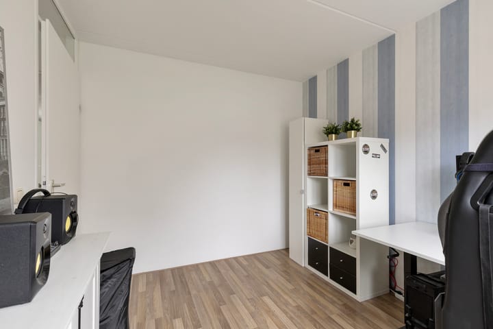 Foto 23 van Marga Klompélaan 22