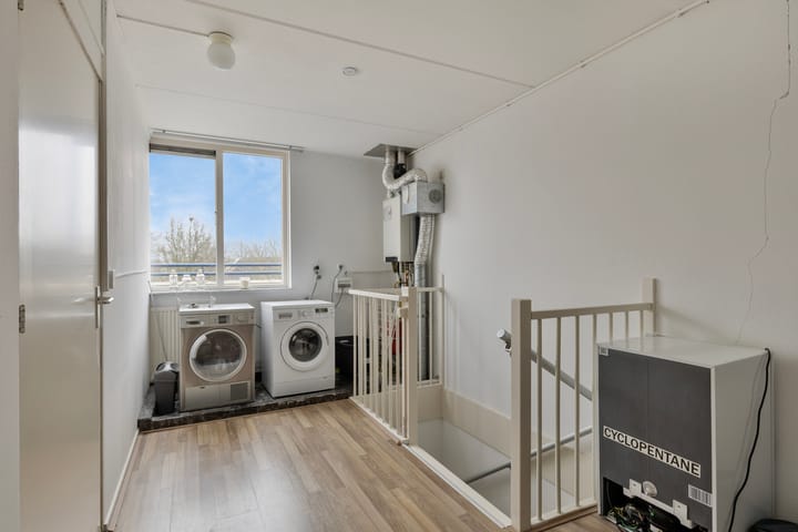 Foto 25 van Marga Klompélaan 22