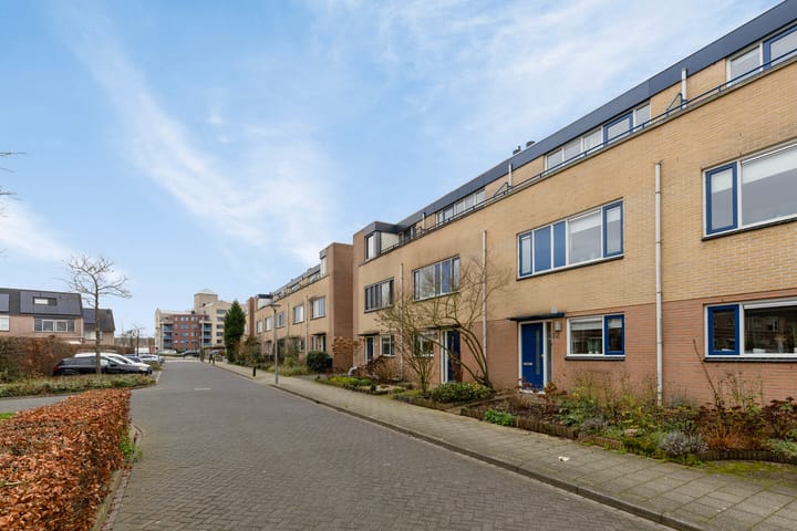 Foto 38 van Marga Klompélaan 22