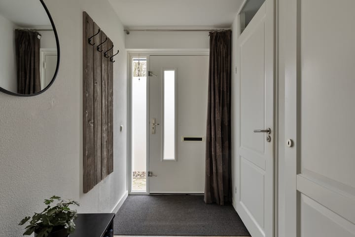 Foto 14 van Marga Klompélaan 22