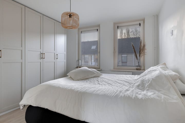 Photo 20 of Loena 31