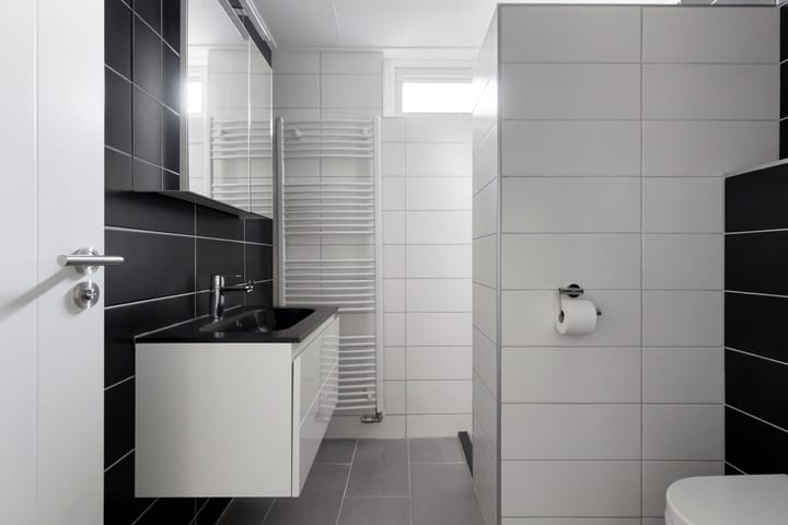 Photo 29 of Loena 31