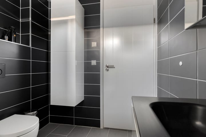 Photo 31 of Loena 31