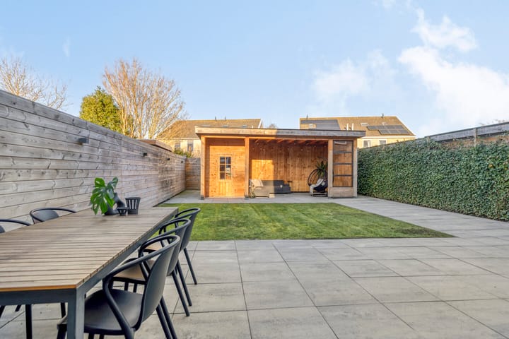 Photo 41 of Loena 31