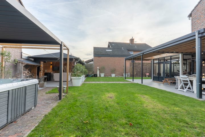 Foto 24 van Dr. Calsstraat 19