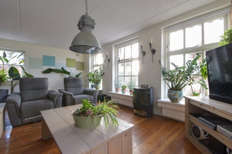 Kade 18 secondary image