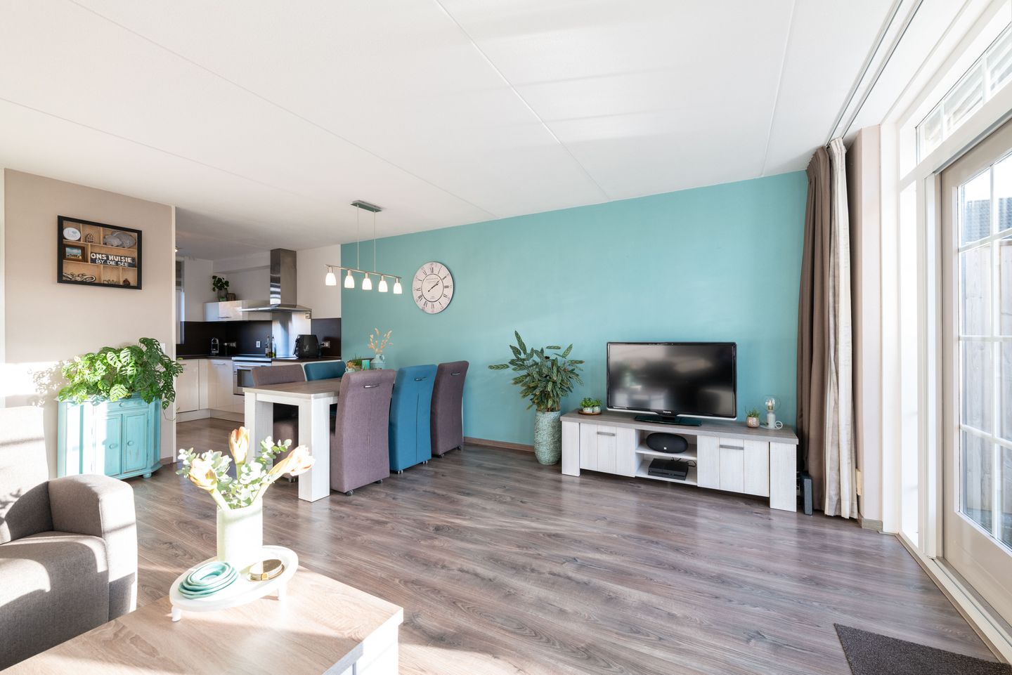 Photo 10 of Morelstraat 85