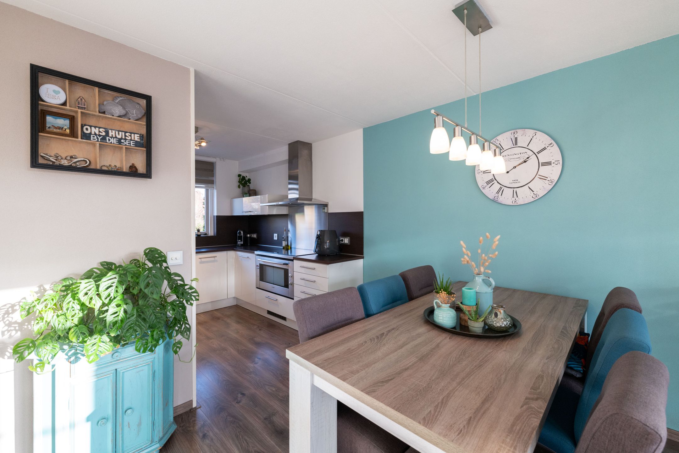 Photo 12 of Morelstraat 85