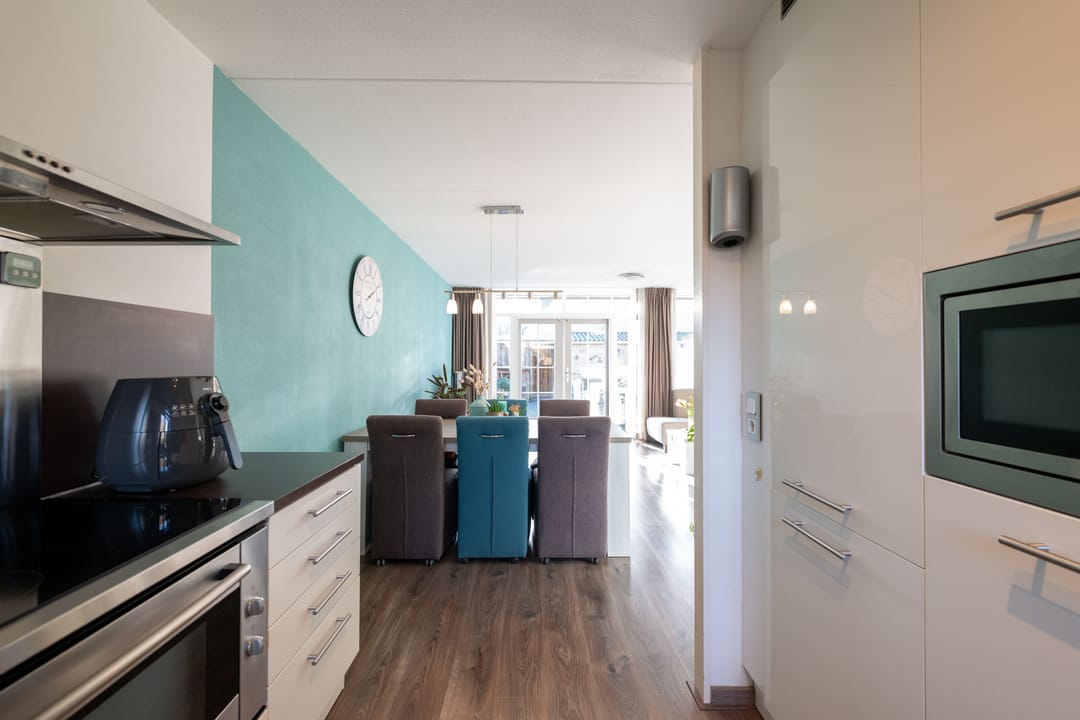 Photo 16 of Morelstraat 85