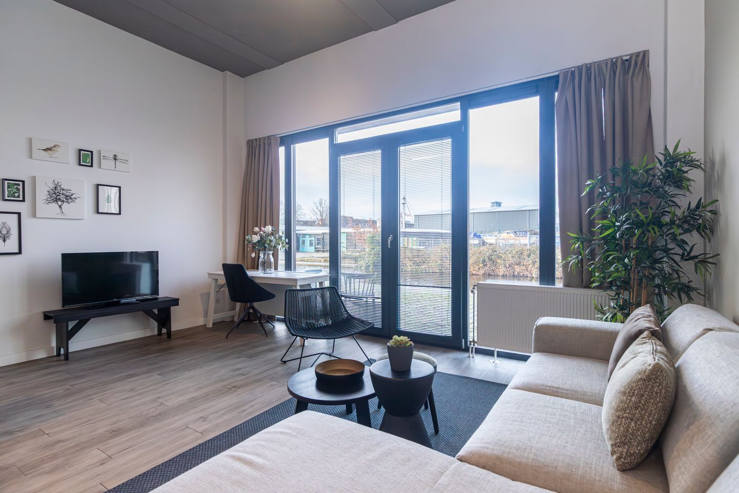 Foto 14 van Junostraat 145