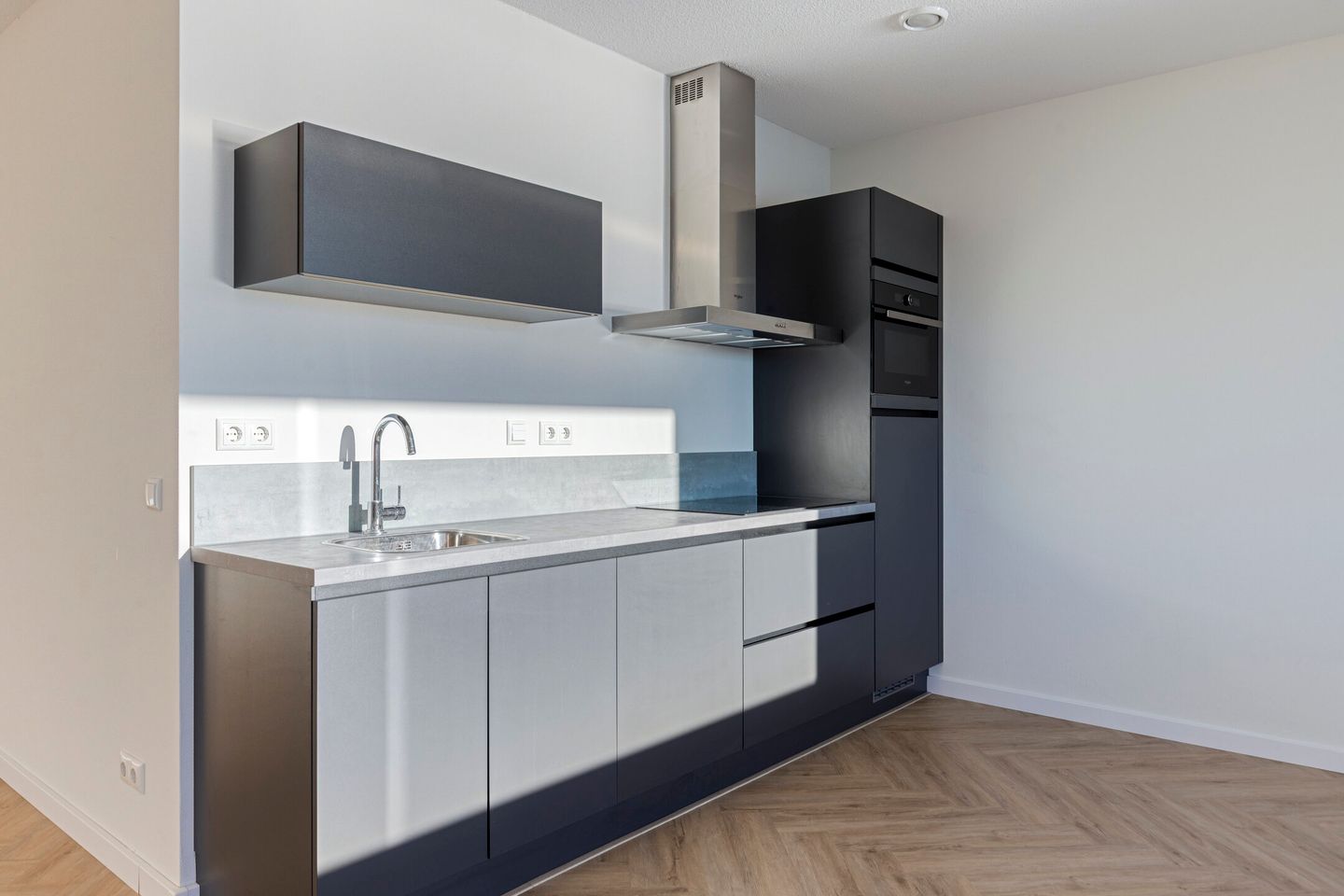 Foto 4 van Maashaven N.z. 613