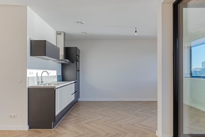 Foto 19 van Maashaven N.z. 613