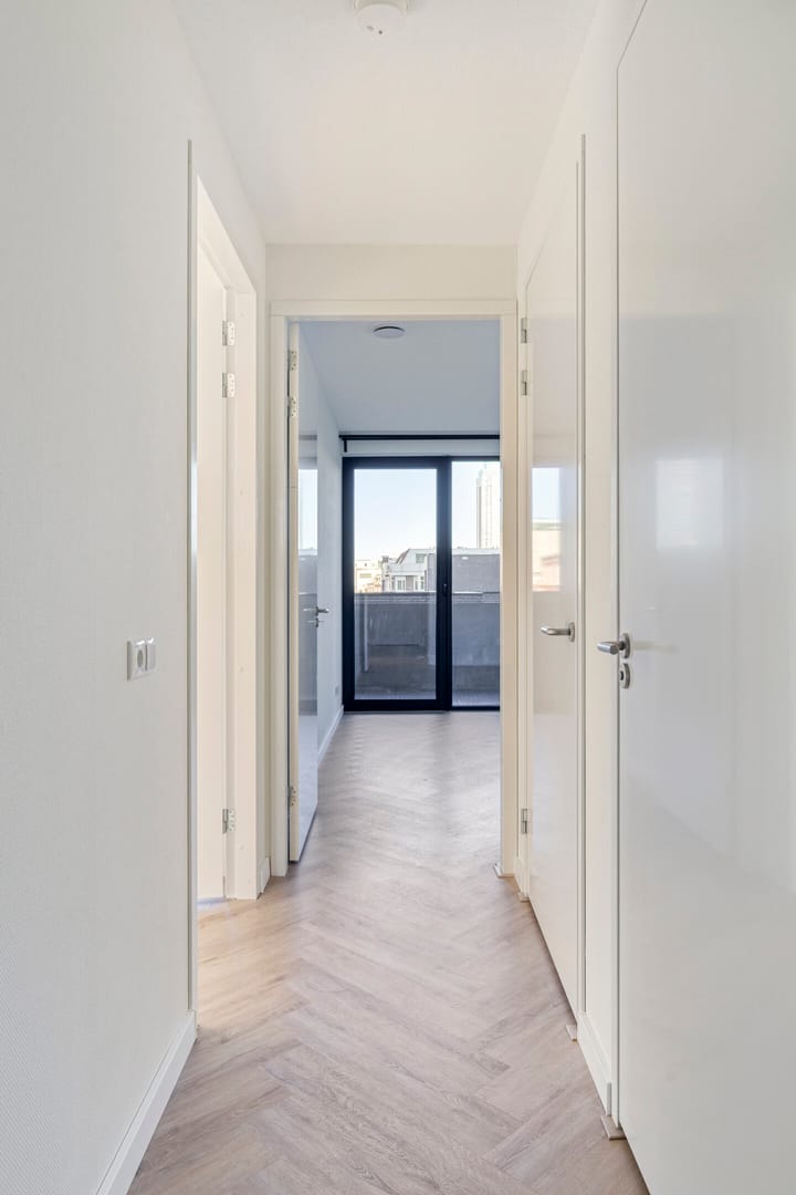 Foto 25 van Maashaven N.z. 613