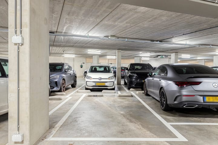 Foto 36 van Maashaven N.z. 613