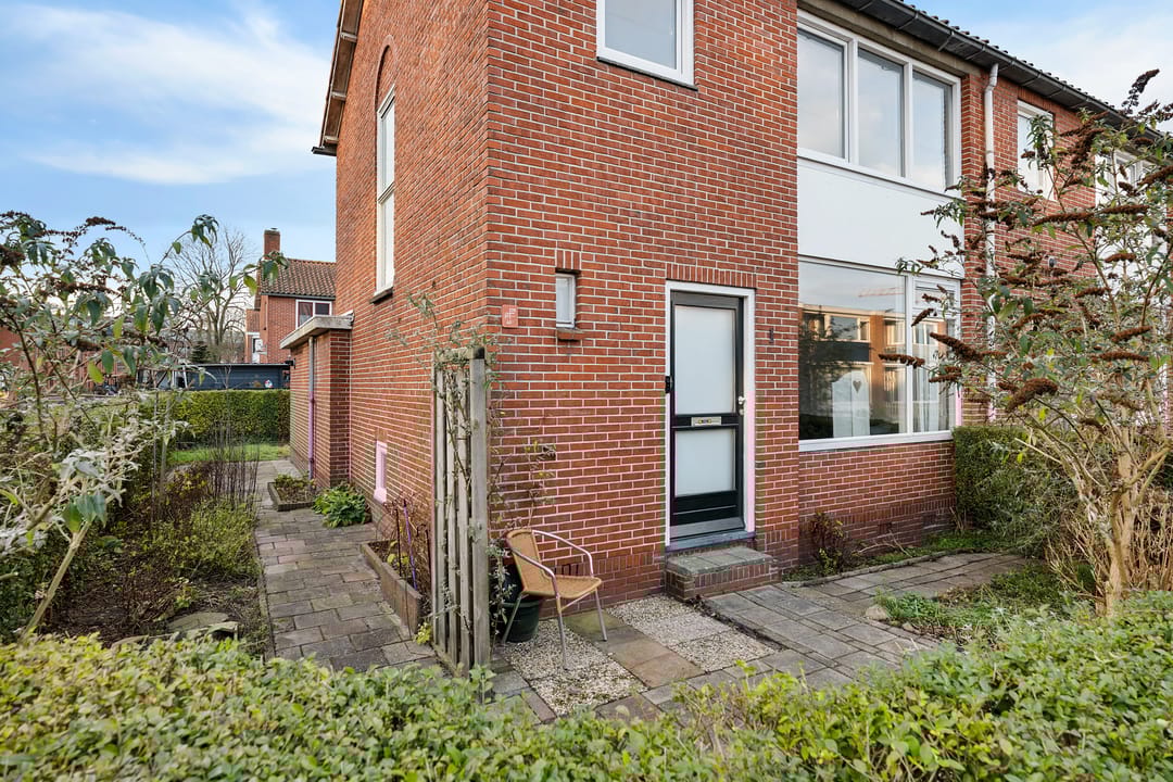 Foto 2 van Meindert Hobbemastraat 1