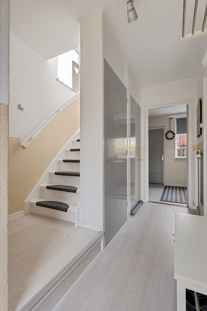 Photo 6 of Meindert Hobbemastraat 1