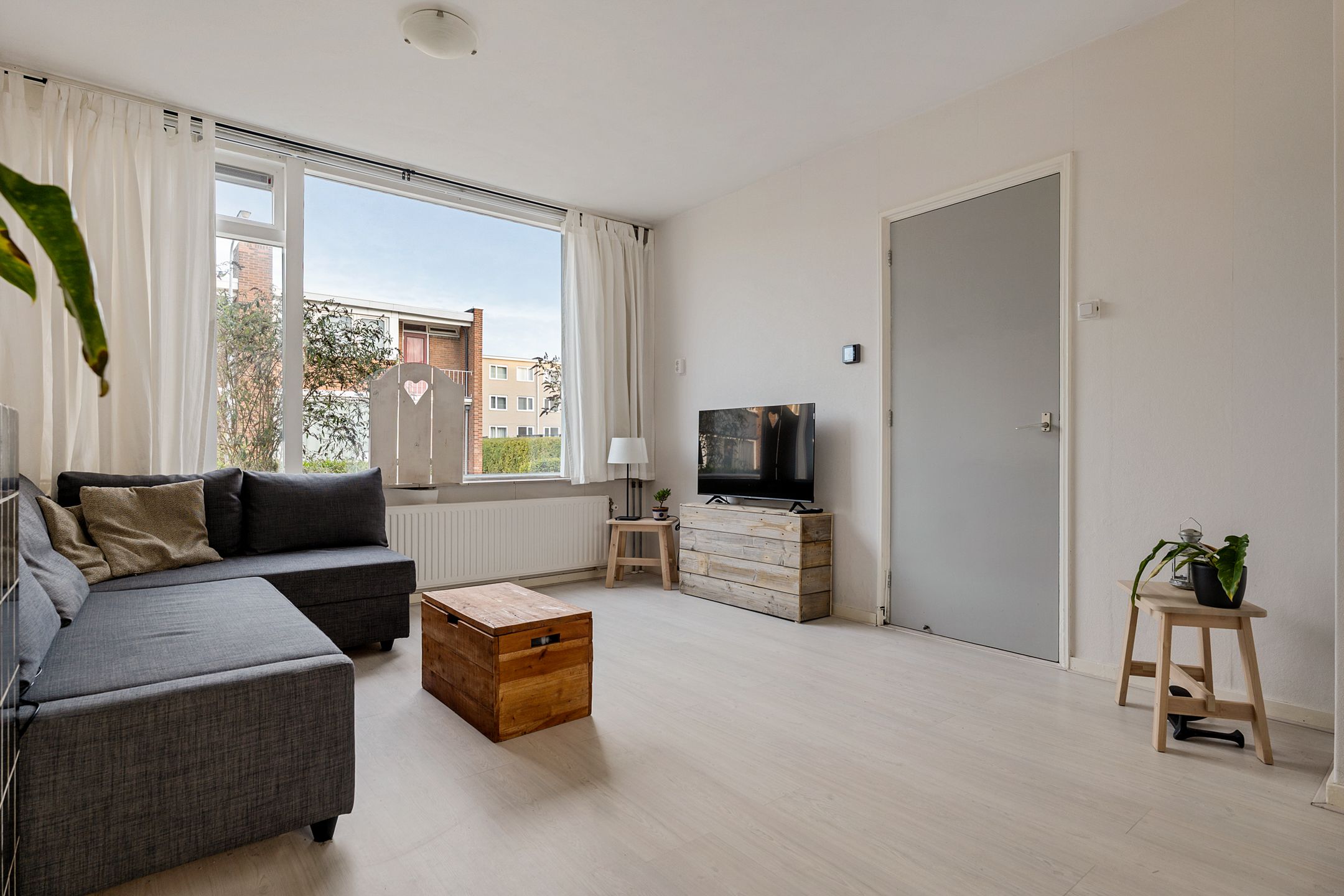 Foto 9 van Meindert Hobbemastraat 1