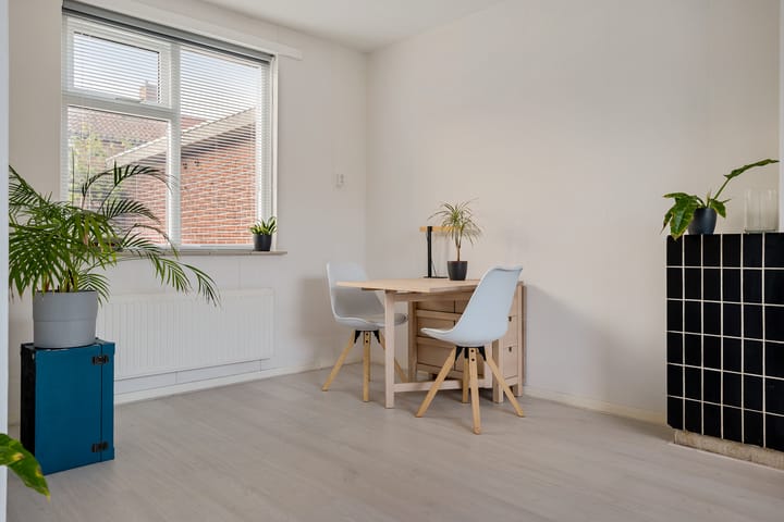 Photo 12 of Meindert Hobbemastraat 1