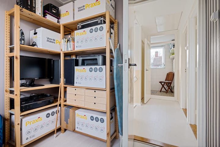 Photo 26 of Meindert Hobbemastraat 1