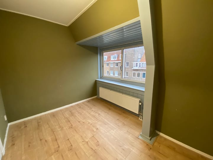 Foto 15 van Newtonstraat 12-1