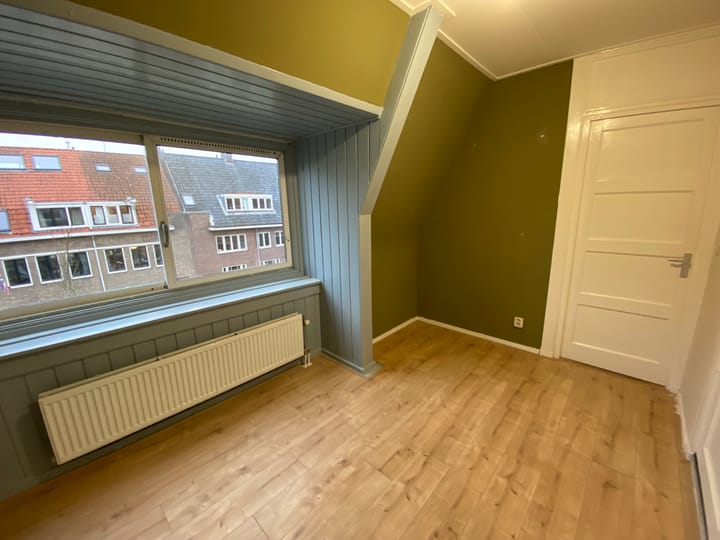 Foto 16 van Newtonstraat 12-1