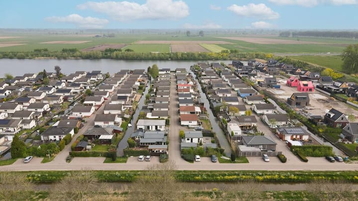 Foto 10 van Vier heultjes 402