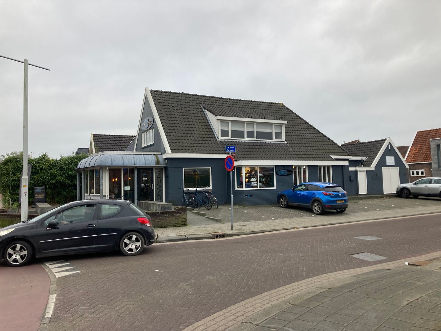 Bekijk foto 2 van Stationsweg 231