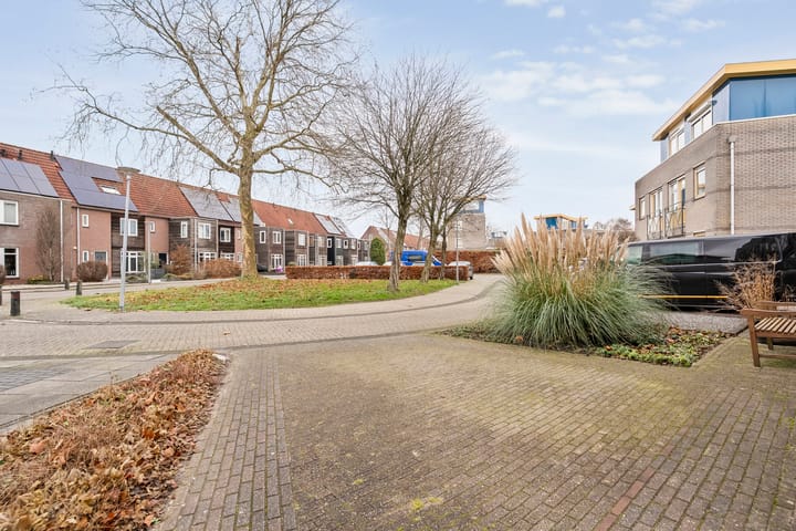 Photo 36 of Roerdomp 8