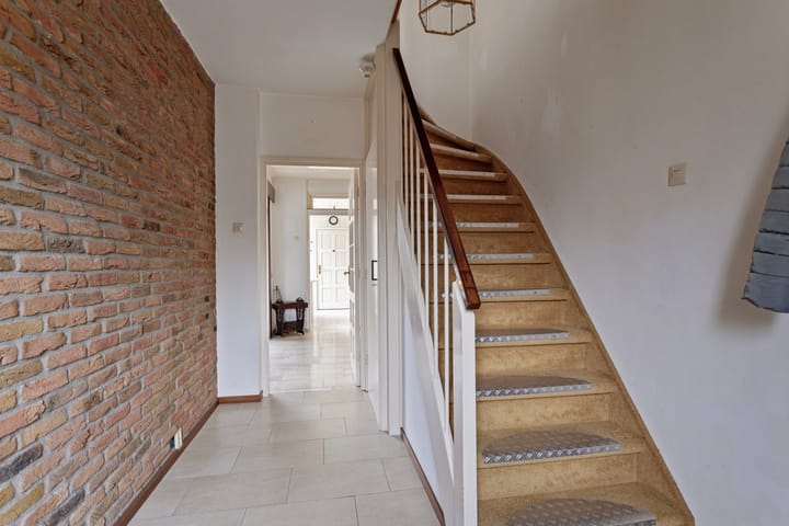 Photo 7 of Akelei 25