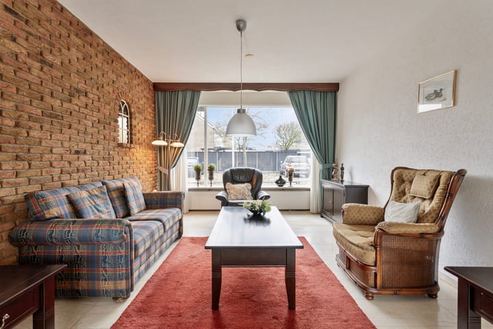 Photo 8 of Akelei 25