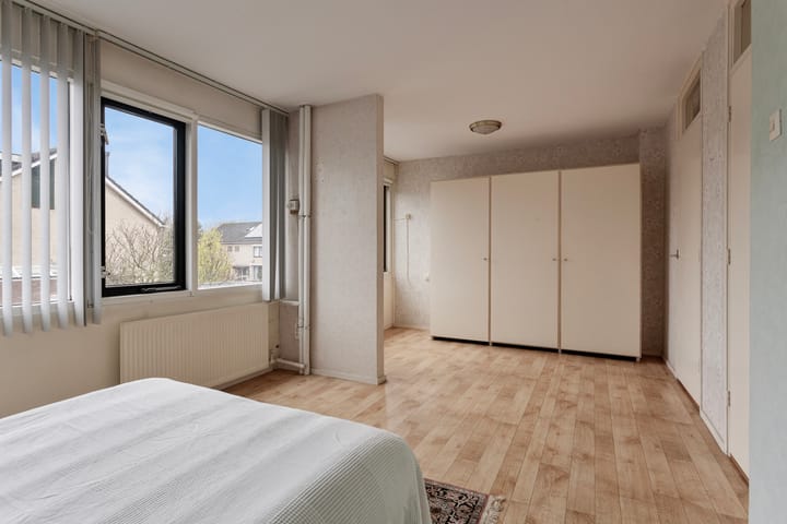 Photo 17 of Akelei 25