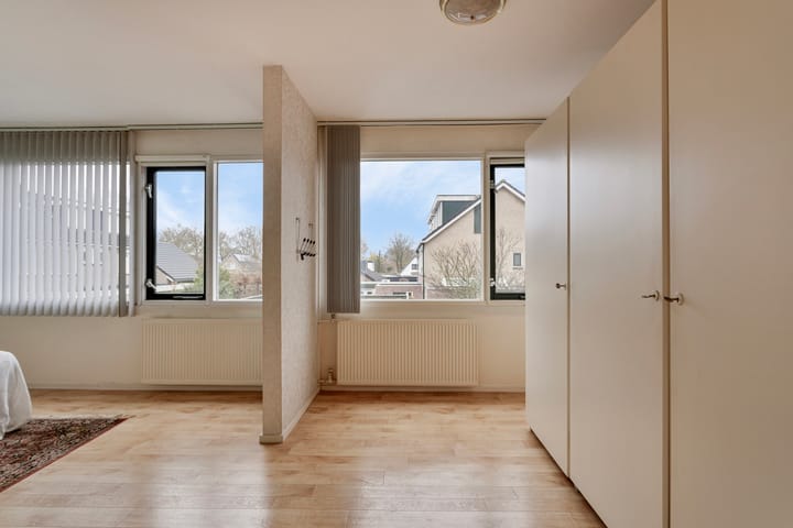 Photo 18 of Akelei 25