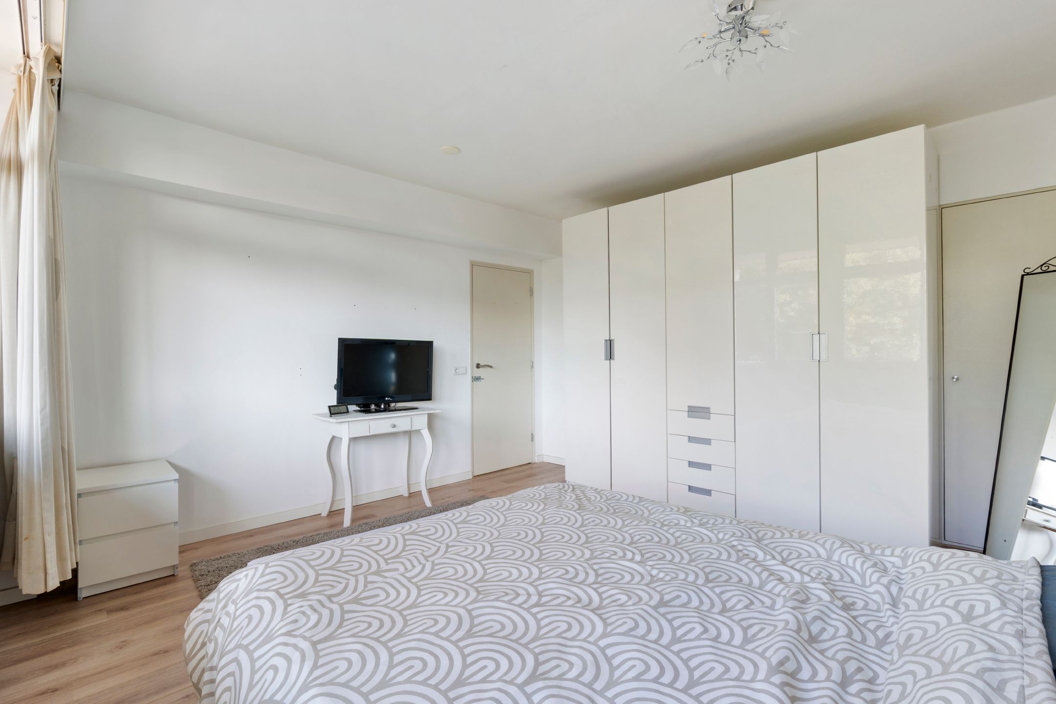 Photo 9 of Van Ostadelaan 304