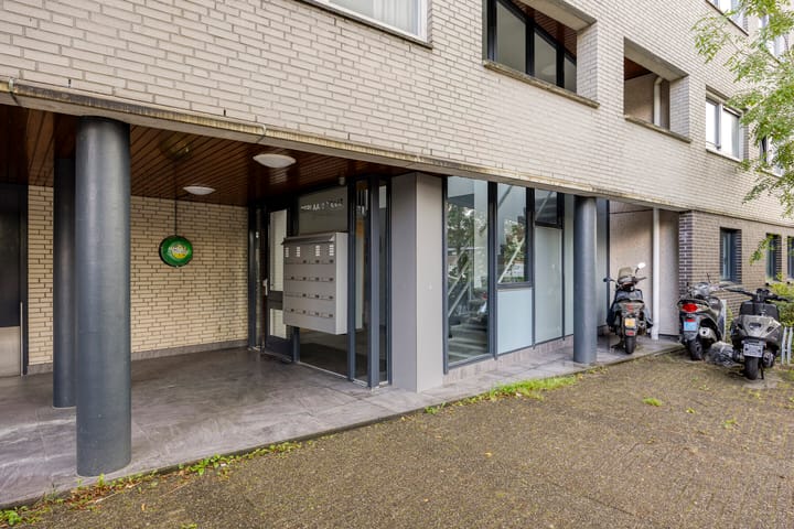 Photo 13 of Berlaarstraat 71