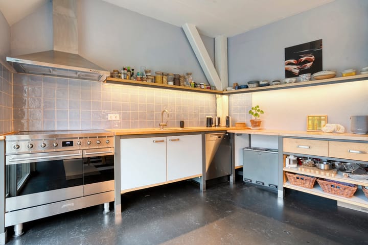 Photo 18 of De Mars 11-B