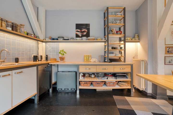 Photo 20 of De Mars 11-B