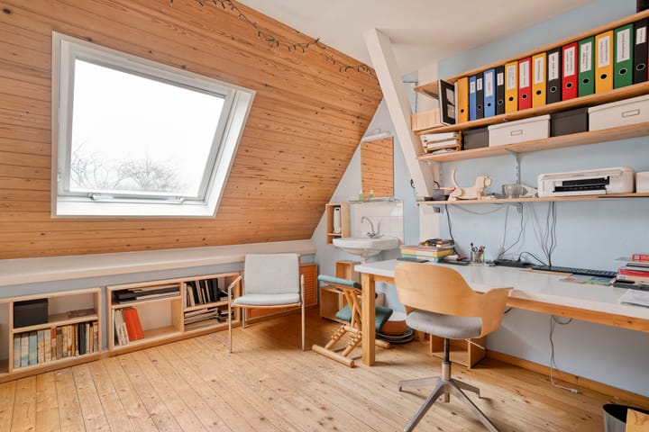 Photo 31 of De Mars 11-B