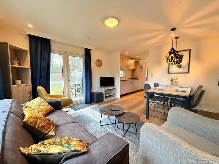 Foto 2 van Vijverlaan 1-L008