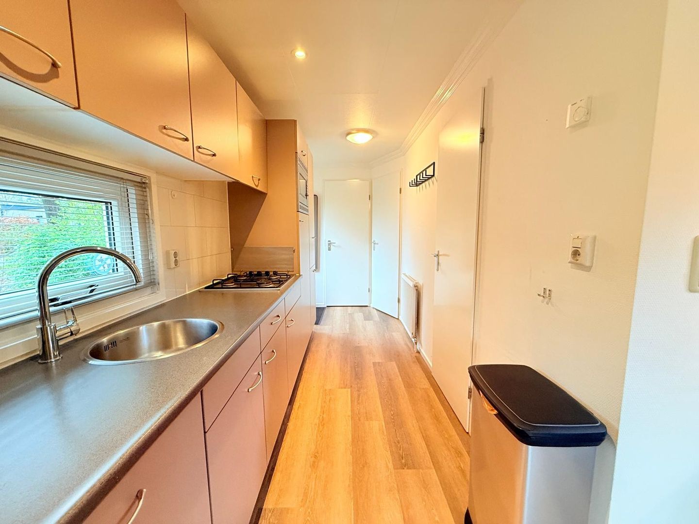 Foto 10 van Vijverlaan 1-L008