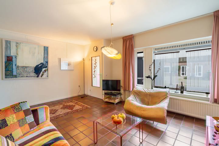 Foto 13 van Meester Strijbosstraat 20