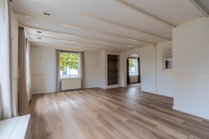 Foto 44 van Spoorstraat 58