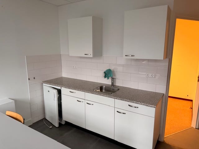 View photo 5 of Van der Hoopstraat 8-b