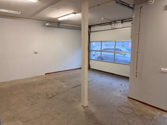 View photo 3 of Van der Hoopstraat 8-b