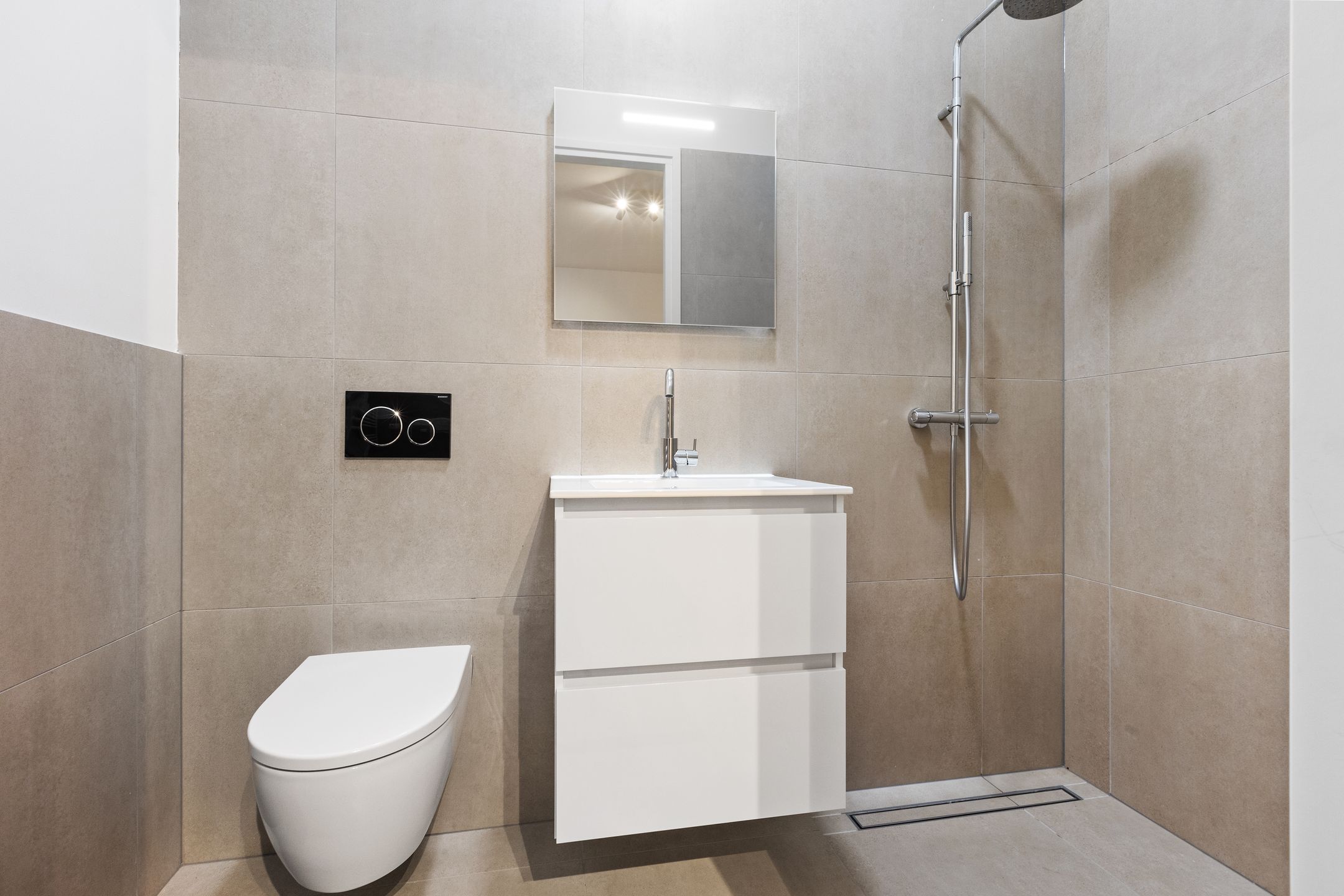 Photo 12 of Hertogstraat 113