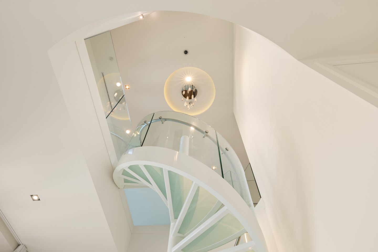 Foto 4 van Gustav Mahlerplein 285