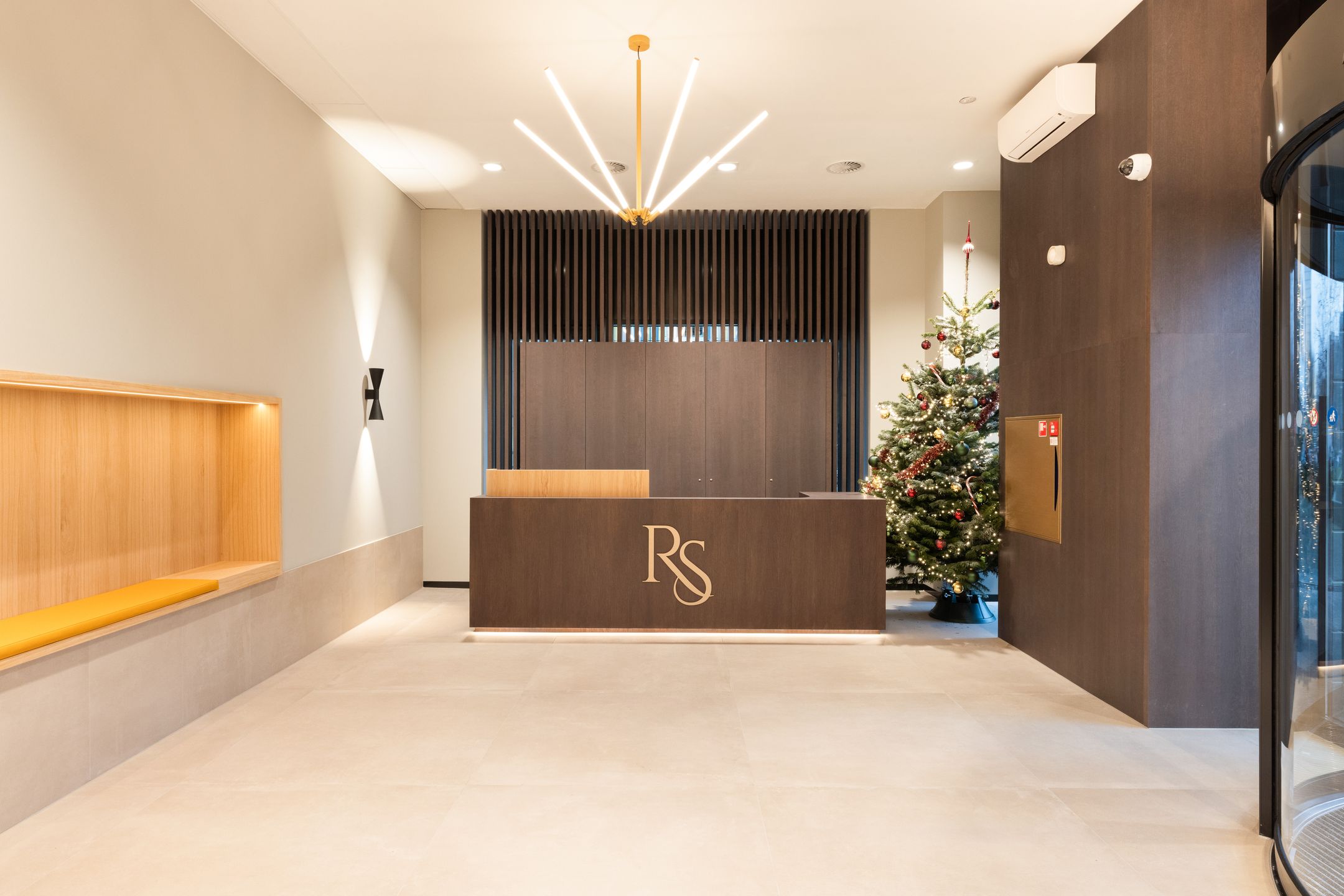 Foto 12 van Gustav Mahlerplein 285